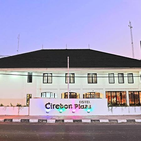 Hotel Cirebon Plaza تْشيريبون المظهر الخارجي الصورة